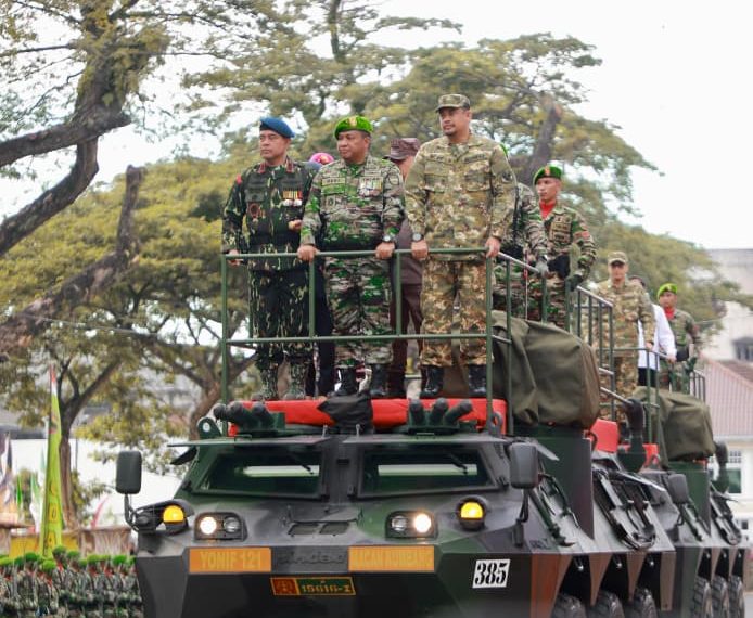 Kapolda Sumut Hadiri Upacara HUT ke-80 TNI di Lapangan Merdeka Medan