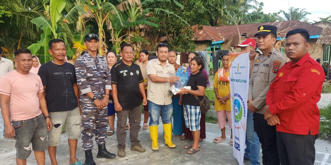 Sinergi Socfindo, TNI-Polri Peduli, Salurkan Bantuan Sembako bagi Warga Terdampak Angin Puting Beliung di Sergai