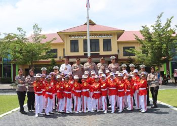 Polres Batu Bara Gelar “Polantas Menyapa”, Latih Baris Berbaris Polisi Cilik untuk Tanamkan Disiplin Lalu Lintas Sejak Dini