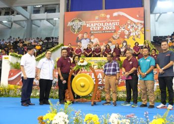 Kapolda Sumut Buka Kejuaraan Bola Basket Antar Pelajar “Kapoldasu Cup 2025” di UNIMED