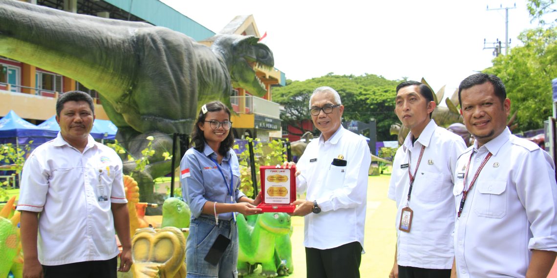 Viral Opening Dino Planet By Funderland Indonesia, Kini Hadir di Kota Polewali Kabupaten Polewali Mandar