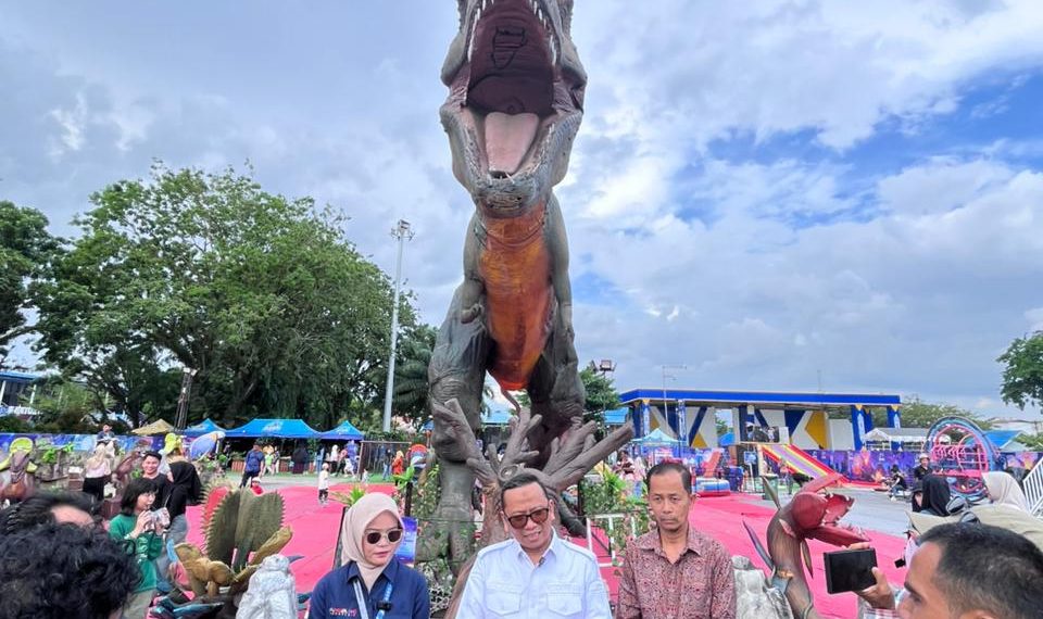Sorotan Publik , Bupati Tabalong Resmikan Pembukaan Dino Planet serta Bazar Kuliner Tabalong Food